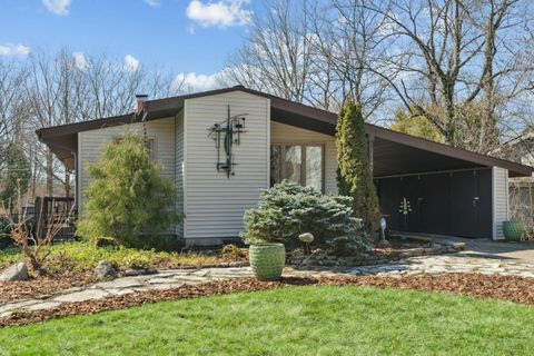 Single Family Residence in Upper Arlington OH 2349 Eastcleft Drive.jpg