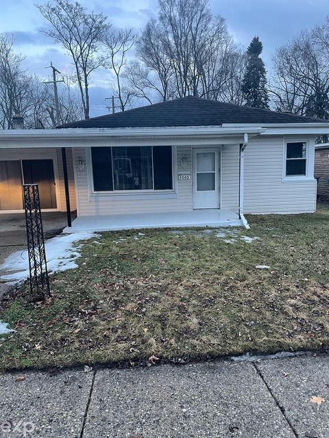 Single Family Residence in Warren MI 3040 Alvina Avenue.jpg