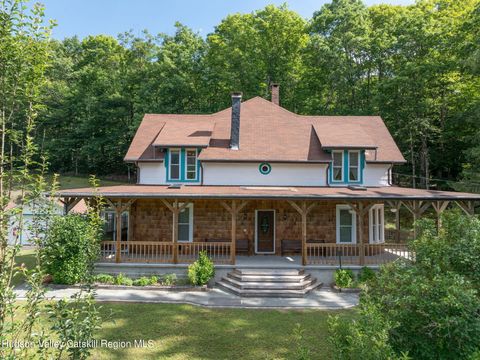 Single Family Residence in Highmount NY 49 Highlands Road.jpg