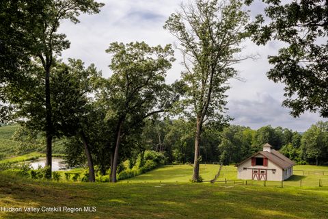 Farm in Hudson NY 48 County Route 14 NONE.jpg