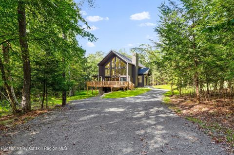 Single Family Residence in Wawarsing NY 130 Abromowitz Road.jpg