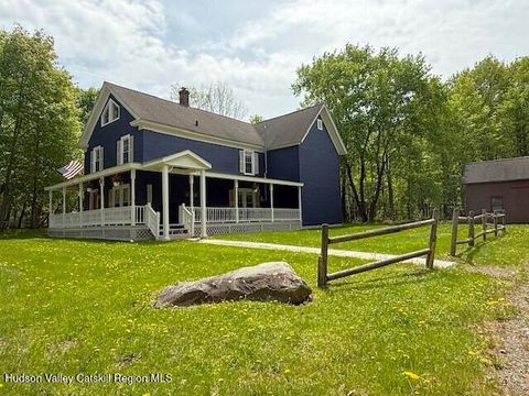 Single Family Residence in Windham NY 110 Maplecrest Road.jpg