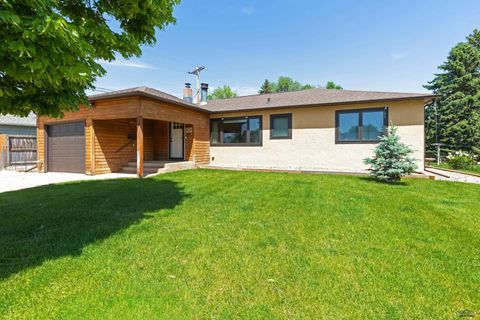Single Family Residence in Rapid City SD 4340 Timothy St.jpg