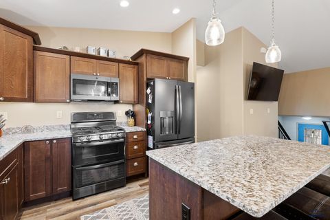 Single Family Residence in Rapid City SD 701 Haakon St 9.jpg