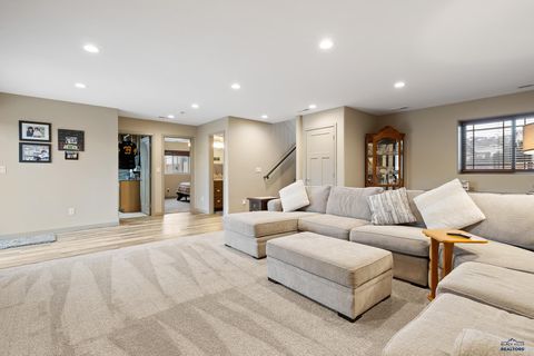 Single Family Residence in Rapid City SD 701 Haakon St 18.jpg