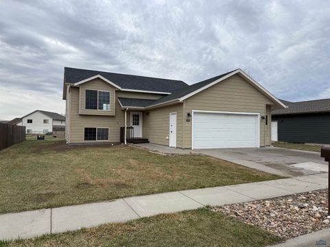 Single Family Residence in Rapid City SD 5005 Dylan Dr.jpg