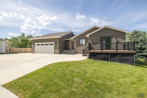 Single Family Residence in Rapid City SD 608 Odde Pl.jpg