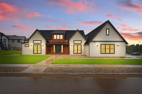 Single Family Residence in Rapid City SD 5630 Cloud Peak Dr.jpg