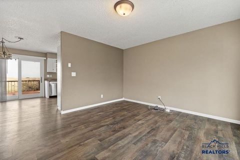 Single Family Residence in Rapid City SD 922 Virginia Ln 5.jpg