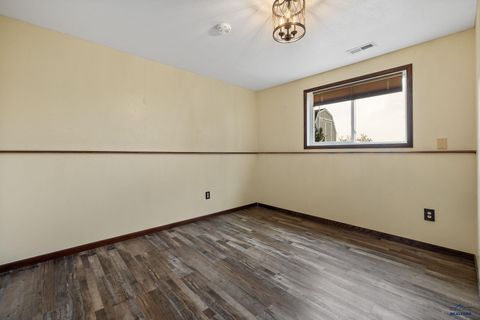 Single Family Residence in Rapid City SD 922 Virginia Ln 12.jpg