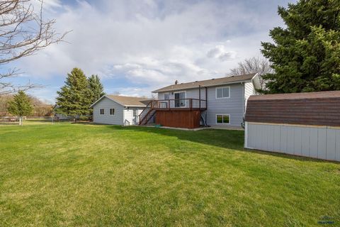 Single Family Residence in Rapid City SD 922 Virginia Ln 16.jpg