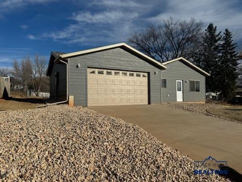 Single Family Residence in Rapid City SD 3226 W Rapid.jpg