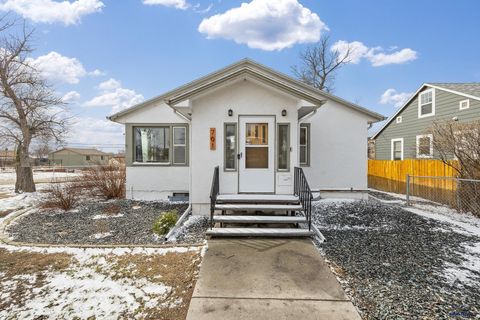 Single Family Residence in Rapid City SD 701 St Andrew St.jpg