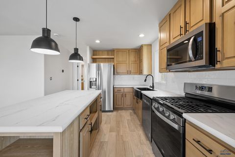 Manufactured Home in Rapid City SD 4309 Circlewood Dr 7.jpg