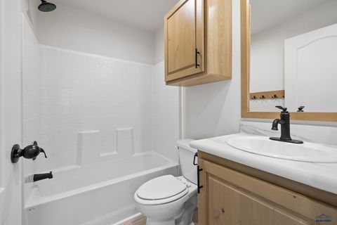 Manufactured Home in Rapid City SD 4309 Circlewood Dr 18.jpg