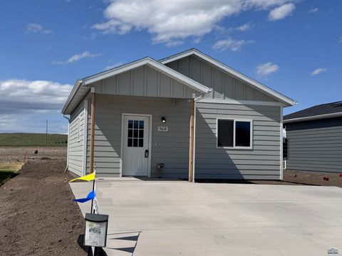 Single Family Residence in Rapid City SD 5618 Bridge Dr.jpg