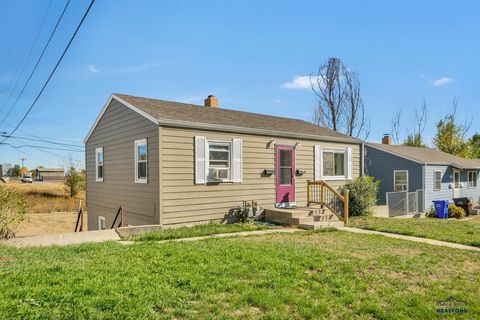Duplex in Rapid City SD 1922 Ivy Ave.jpg