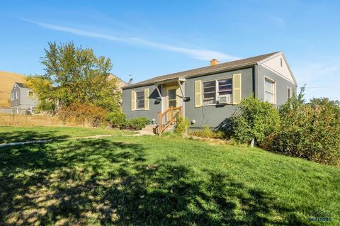 Duplex in Rapid City SD 1914 Ivy Ave.jpg