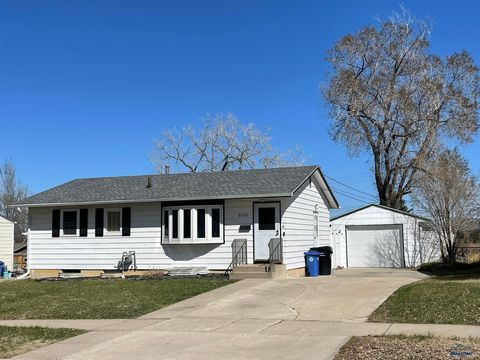 Single Family Residence in Rapid City SD 3330 Cypress St.jpg