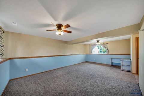 Single Family Residence in Box Elder SD 795 Sonic Way 17.jpg