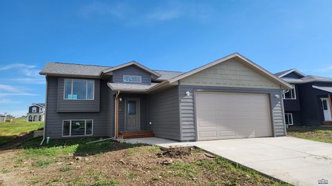 Single Family Residence in Box Elder SD 453 Yelner Dr.jpg
