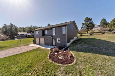 Single Family Residence in Rapid City SD 7497 Tanager Dr.jpg