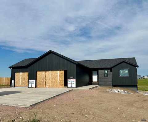 Single Family Residence in Rapid City SD 24024 Bridle Ridge Rd.jpg