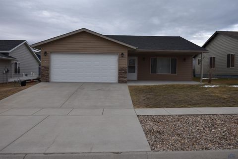 Single Family Residence in Summerset SD 6763 Mulberry Dr.jpg