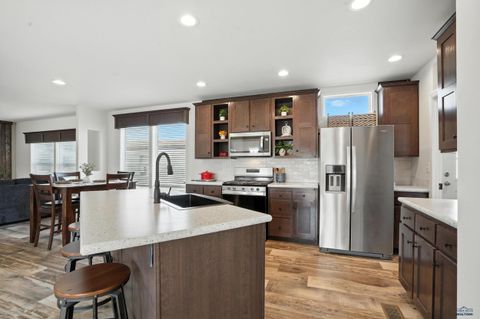 Manufactured Home in Rapid City SD 4449 Circlewood Dr.jpg