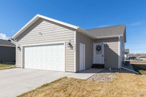 Single Family Residence in Rapid City SD 2882 Johnson Ranch Rd.jpg