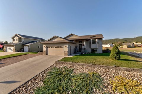 Single Family Residence in Summerset SD 14831 Glenwood Dr.jpg