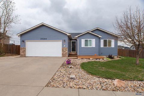 Single Family Residence in Summerset SD 10284 Remmington St.jpg