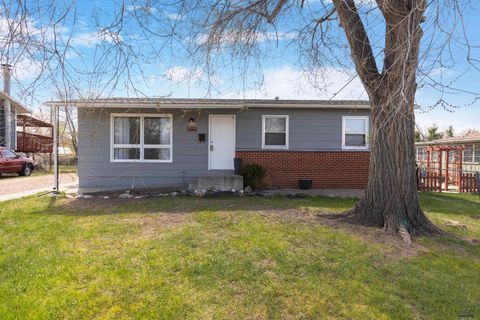 Single Family Residence in Rapid City SD 419 Crestwood Dr.jpg