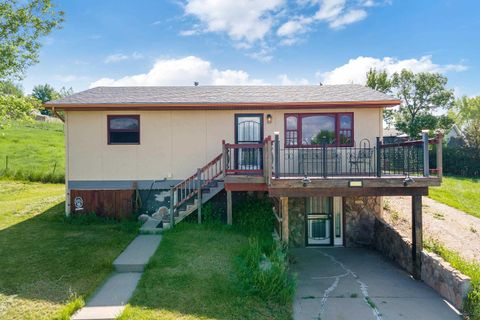 Single Family Residence in Rapid City SD 4912 Butte Cir.jpg