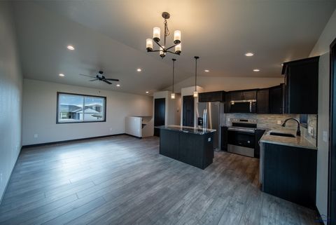 Single Family Residence in Box Elder SD 413 Constitution Blvd 10.jpg