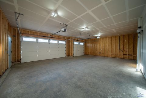 Single Family Residence in Box Elder SD 413 Constitution Blvd 24.jpg