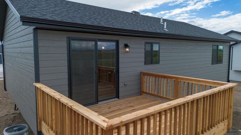 Single Family Residence in Box Elder SD 413 Constitution Blvd 4.jpg