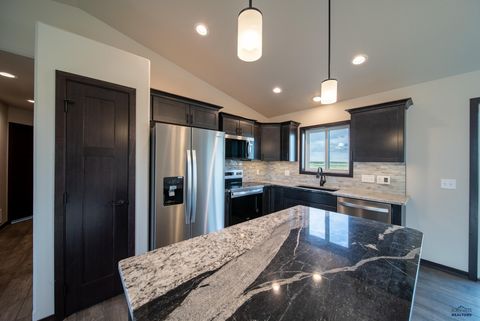 Single Family Residence in Box Elder SD 413 Constitution Blvd 12.jpg