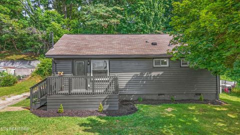 Single Family Residence in Knoxville TN 2525 Truman Ave.jpg