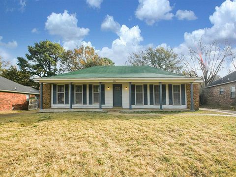 Single Family Residence in Memphis TN 3482 FOX LEIGH DR.jpg