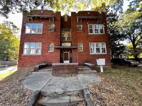 Multi Family in Jackson TN 907 N HIGHLAND AVE.jpg