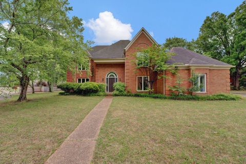 Single Family Residence in Germantown TN 8405 WESTFAIR DR.jpg