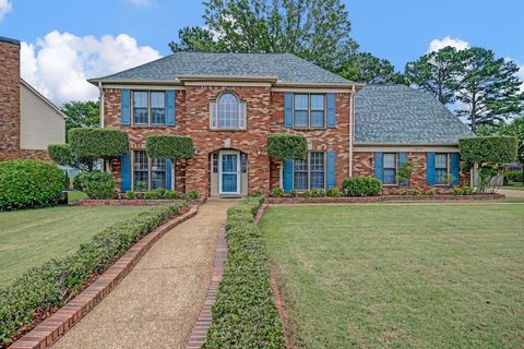 Single Family Residence in Germantown TN 2098 DUNTREATH MEADOWS DR.jpg