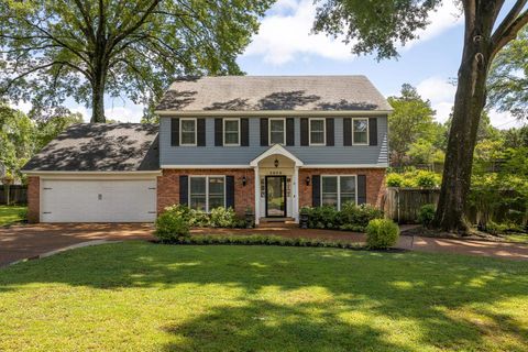 Single Family Residence in Germantown TN 2026 SUNSET DR.jpg