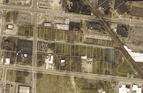  in Memphis TN 743 E PONTOTOC AVE.jpg