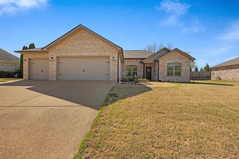 Single Family Residence in Jackson TN 25 IVYBROOK DR.jpg