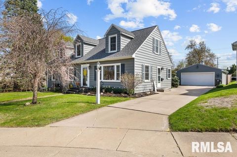 Single Family Residence in Clinton IA 333 29TH Avenue North.jpg