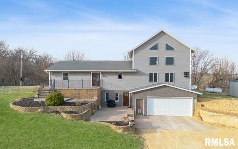 Single Family Residence in Clinton IA 4460 160TH Street.jpg