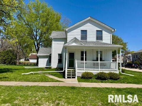 Single Family Residence in Clinton IA 2334 N 6TH Street.jpg