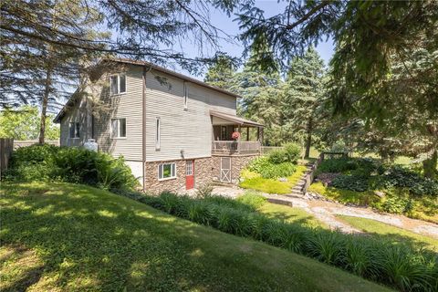 Single Family Residence in Cazenovia NY 1964 Delphi Road.jpg